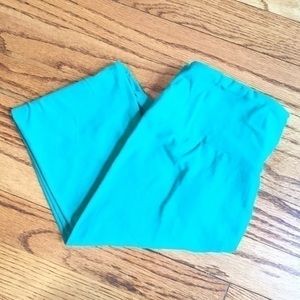 NEW LuLaRoe Solid Sea Green SOFT Leggings - OS